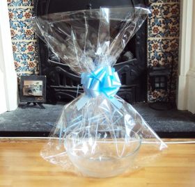 JEMPAK UK 20" x 30" LARGE cellophane basket bags with BLUE pull bow (Pack of 1)