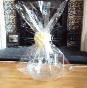 JEMPAK UK 20" x 30" LARGE cellophane basket bags with IVORY pull bow (Pack of 1)