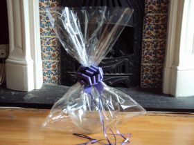 JEMPAK UK® 20" x 30" LARGE cellophane basket bags with PURPLE pull bow (Pack of 1)