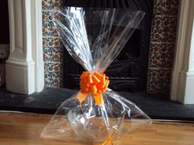 JEMPAK UK® 20" x 30" LARGE cellophane basket bags with ORANGE pull bow (Pack of 1)