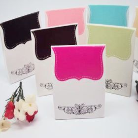 Pack of 10 Fuchsia tapestry favour box