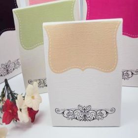 Pack of 10 Ivory tapestry favour box